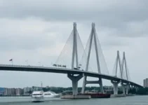 risco na Ponte do Pontal em Marataízes