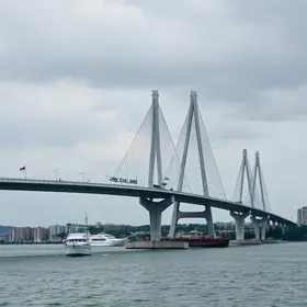 risco na Ponte do Pontal em Marataízes