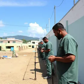 detentos na construção do hospital do câncer